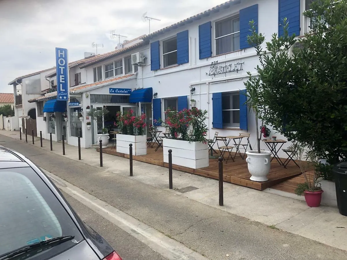 Hotel Le Castelet Saintes-Maries-de-la-Mer 2*,  Francia