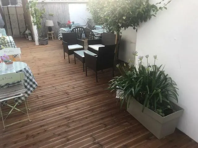 **  Hotel Le Castelet Saintes-Maries-de-la-Mer Francia