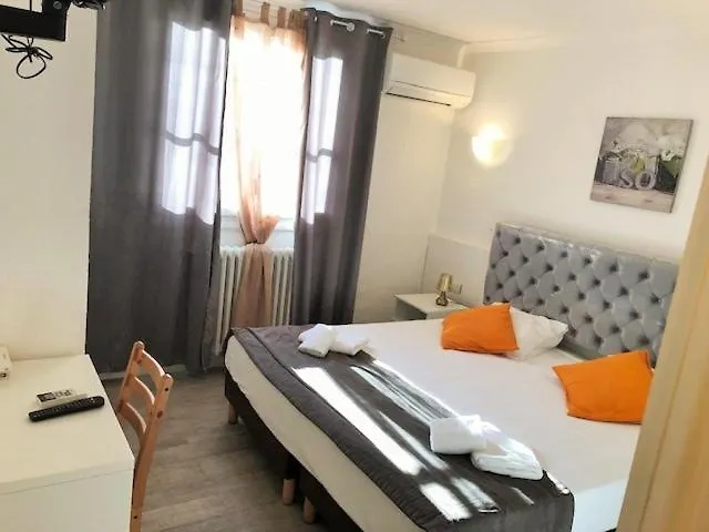 Hotel Le Castelet Saintes-Maries-de-la-Mer