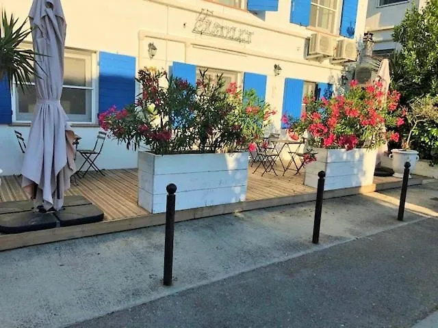 Hotel Le Castelet Saintes-Maries-de-la-Mer